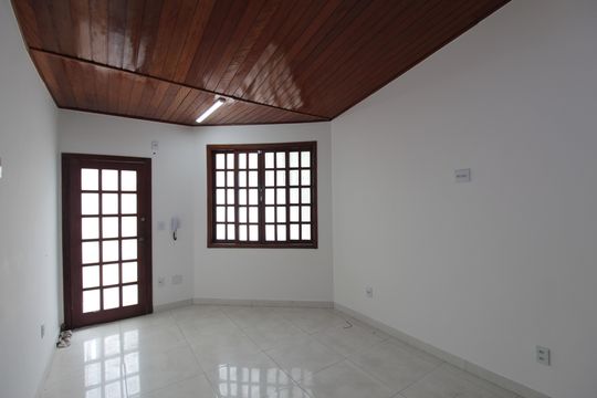 Casa à venda com 2 quartos, 74m² em Santa Amelia, Belo Horizonte