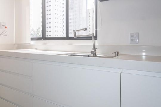 Cozinha de apartamento para alugar com 2 quartos, 51m² em Vila Nova Conceição, São Paulo