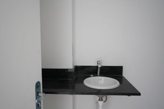 Banheiro Social de apartamento à venda com 1 quarto, 35m² em Vila Regente Feijó, São Paulo