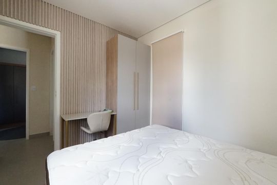 Quarto 1 de apartamento para alugar com 2 quartos, 34m² em Ipiranga, São Paulo