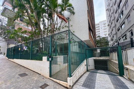 Fachada de apartamento à venda com 3 quartos, 158m² em Cerqueira César, São Paulo