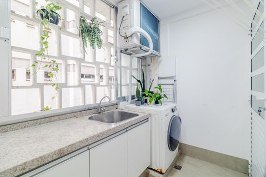 Área de Serviço de apartamento à venda com 3 quartos, 158m² em Cerqueira César, São Paulo