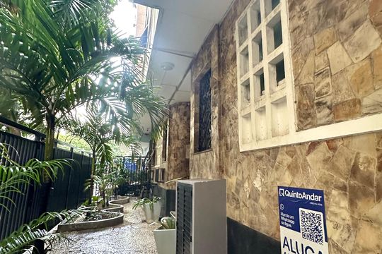 Fachada de apartamento à venda com 1 quarto, 39m² em Copacabana, Rio de Janeiro