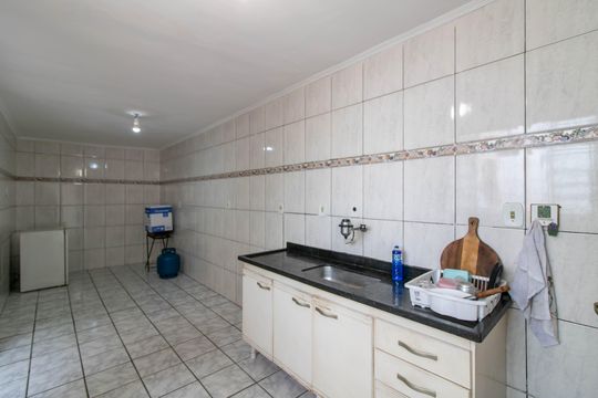 Cozinha de casa à venda com 3 quartos, 272m² em Vila Leda, Guarulhos