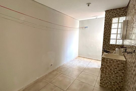 Área de Serviço de casa para alugar com 2 quartos, 80m² em Parque Sao Miguel, Guarulhos