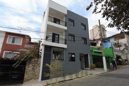 Fachada de apartamento à venda com 2 quartos, 48m² em Vila Gumercindo, São Paulo