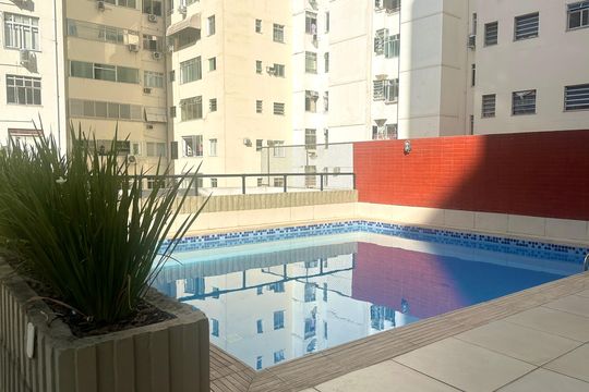 Área comum - Piscina de apartamento à venda com 3 quartos, 167m² em Copacabana, Rio de Janeiro