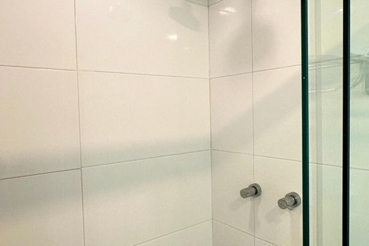 Banheiro Social de apartamento à venda com 3 quartos, 167m² em Copacabana, Rio de Janeiro