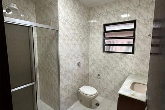 Casa à venda com 4 quartos, 180m² em Parque Sao Domingos, São Paulo