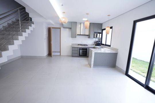 Casa de Condomínio à venda com 3 quartos, 173m² em Sobrado 23, Goiânia