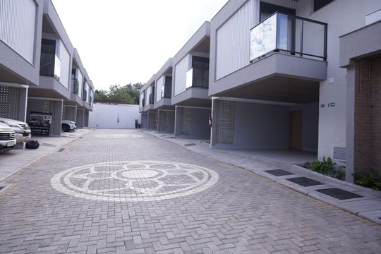 Casa de Condomínio para alugar com 3 quartos, 173m² em Sobrado 23, Goiânia