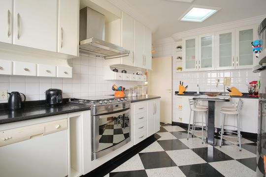 Cozinha de apartamento à venda com 4 quartos, 297m² em Tatuapé, São Paulo