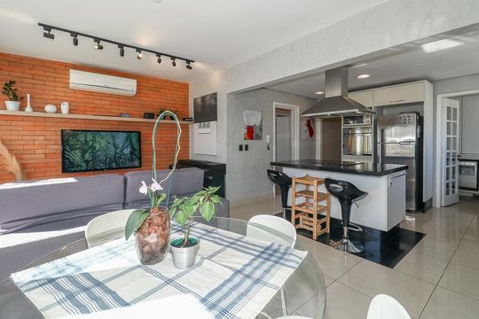 Sala de apartamento para alugar com 4 quartos, 210m² em Mont’serrat, Porto Alegre