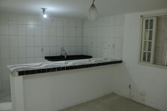 Casa para alugar com 1 quarto, 43m² em Parque Horizonte, Nova Iguaçu