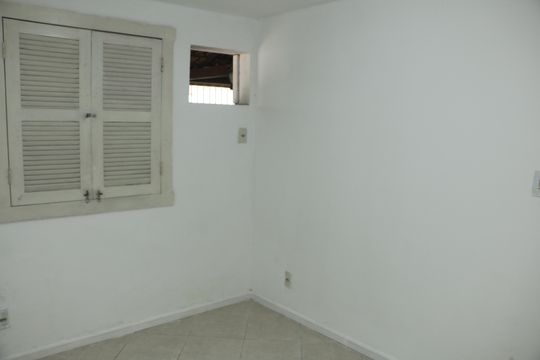 quarto de casa para alugar com 1 quarto, 43m² em Parque Horizonte, Nova Iguaçu