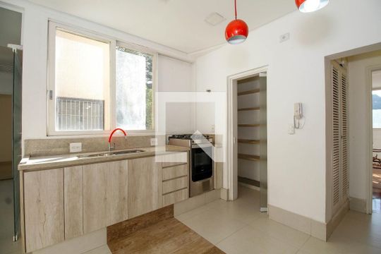 Cozinha de apartamento à venda com 3 quartos, 170m² em Jardim Paulista, São Paulo