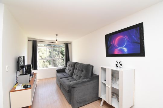 Sala de apartamento à venda com 3 quartos, 59m² em Santa Cândida, Curitiba