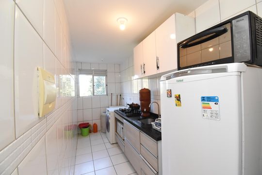 Cozinha de apartamento à venda com 3 quartos, 59m² em Santa Cândida, Curitiba
