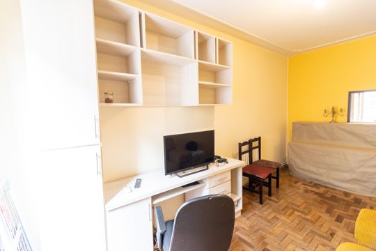 Sala de apartamento para alugar com 1 quarto, 50m² em Farroupilha, Porto Alegre