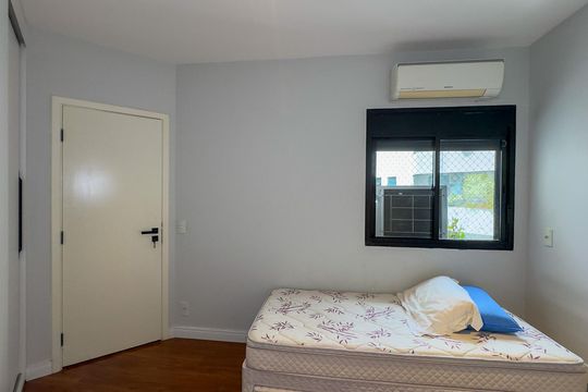 Quarto de apartamento à venda com 2 quartos, 124m² em Brooklin, São Paulo