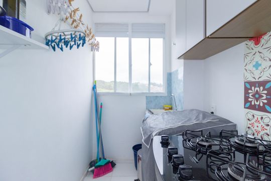 Cozinha de apartamento à venda com 2 quartos, 43m² em Jardim Lider, São Paulo