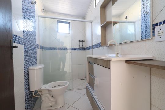 Banheiro de casa à venda com 3 quartos, 120m² em Ouro Branco, Novo Hamburgo