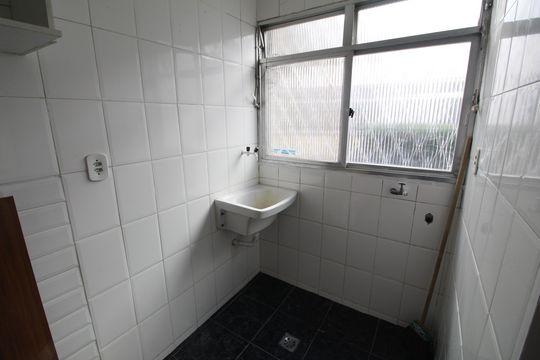 Área de Serviço de apartamento à venda com 2 quartos, 56m² em Anil, Rio de Janeiro