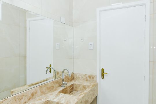 Banheiro do Quarto 2 de casa para alugar com 4 quartos, 342m² em Macedo, Guarulhos