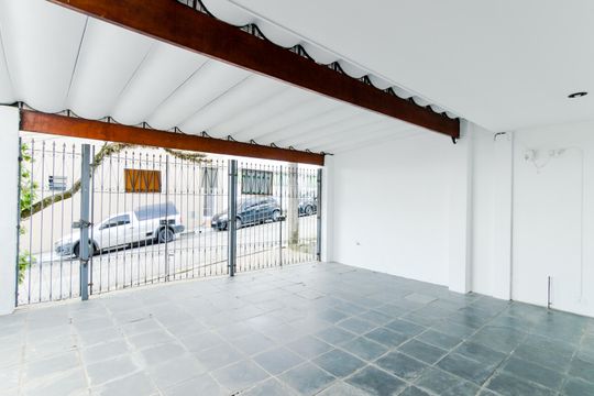Garagem de casa para alugar com 4 quartos, 342m² em Macedo, Guarulhos