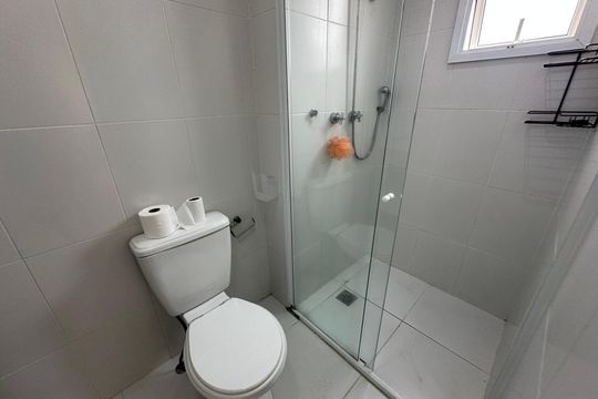 Banheiro da Suíte de apartamento para alugar com 3 quartos, 75m² em Bethaville I, Barueri