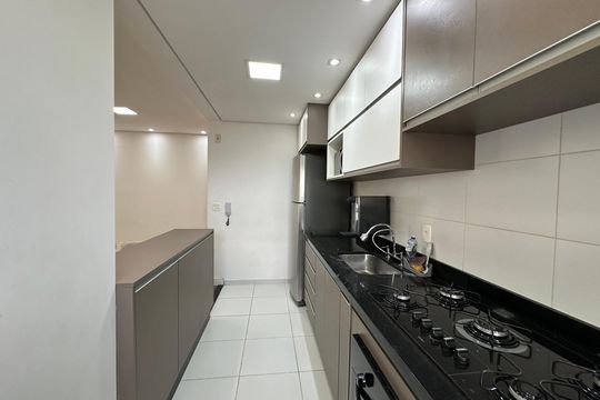 Cozinha de apartamento para alugar com 3 quartos, 75m² em Bethaville I, Barueri