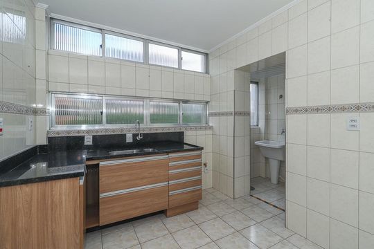 Cozinha de apartamento à venda com 3 quartos, 78m² em Higienópolis, Porto Alegre
