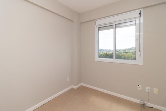 Quarto 1 de apartamento à venda com 2 quartos, 46m² em Cavalhada, Porto Alegre