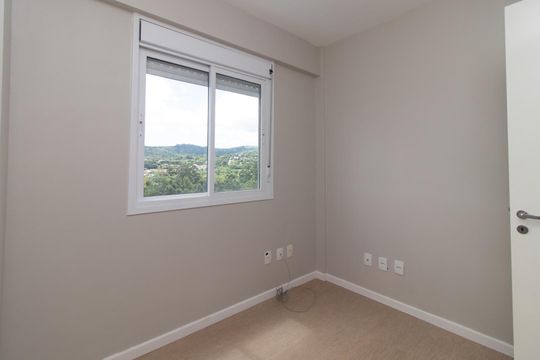 Quarto 1 de apartamento à venda com 2 quartos, 46m² em Cavalhada, Porto Alegre