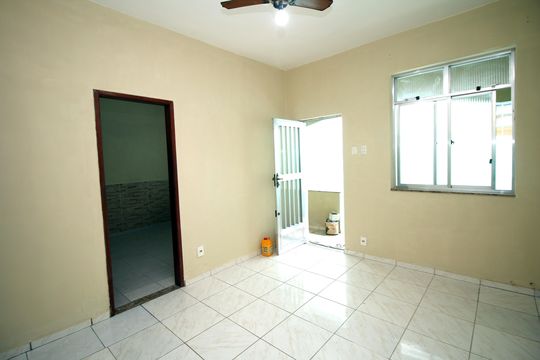 Sala de casa de condomínio para alugar com 2 quartos, 60m² em Penha Circular, Rio de Janeiro