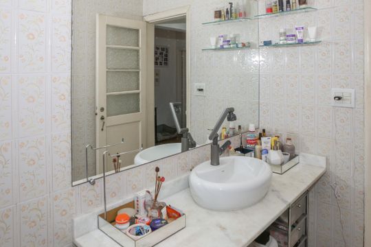 Banheiro de casa à venda com 3 quartos, 260m² em Lapa, São Paulo