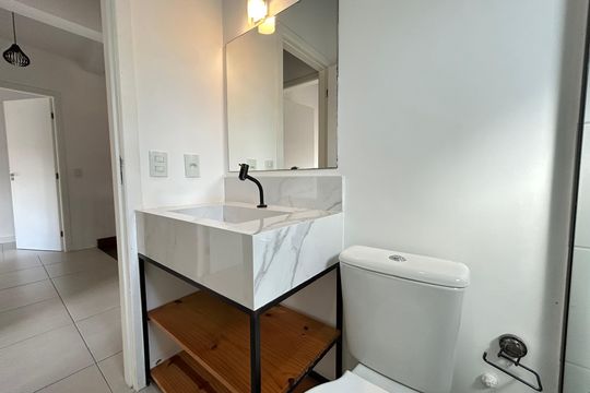 Banheiro Social de casa para alugar com 4 quartos, 130m² em Lagoa da Conceição, Florianópolis