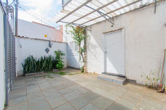 Garagem de casa à venda com 6 quartos, 340m² em Serra, Belo Horizonte