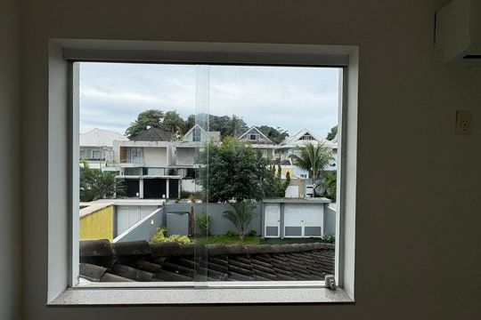 Casa para alugar com 4 quartos, 235m² em Recreio dos Bandeirantes, Rio de Janeiro