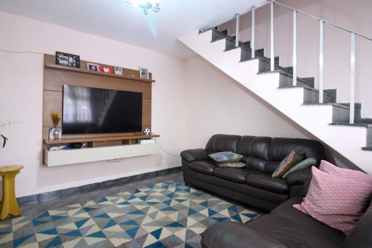 Casa à venda com 3 quartos, 180m² em Vila Sapopemba, São Paulo