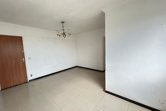 Sala de apartamento para alugar com 2 quartos, 70m² em Madureira, Rio de Janeiro