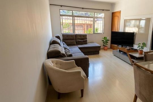 Casa à venda com 4 quartos, 250m² em Vila Nair, São Paulo