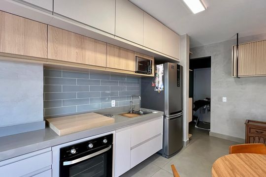Cozinha de apartamento à venda com 1 quarto, 57m² em Pinheiros, São Paulo