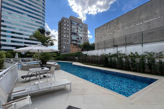 Área comum - Piscina de apartamento à venda com 1 quarto, 57m² em Pinheiros, São Paulo