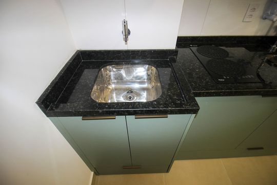 Cozinha de apartamento para alugar com 1 quarto, 47m² em Parque Campolim, Sorocaba