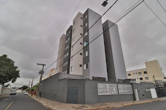 Fachada do Prédio de apartamento para alugar com 2 quartos, 66m² em Lagoinha, Uberlândia