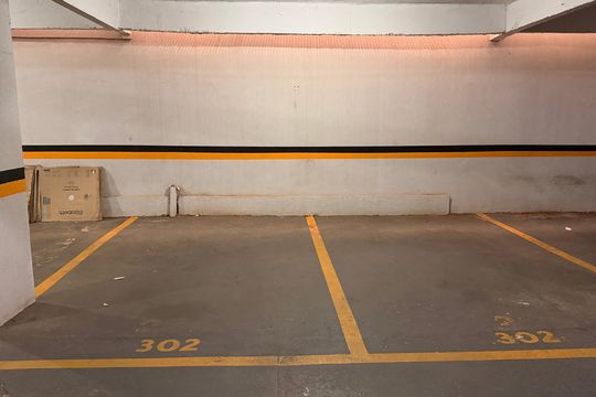 Garagem de apartamento para alugar com 4 quartos, 90m² em Jardim América, Goiânia