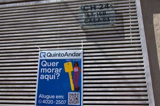 Placa de casa para alugar com 2 quartos, 70m² em Riacho Fundo I, Brasília