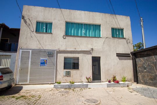 Fachada de casa para alugar com 2 quartos, 70m² em Riacho Fundo I, Brasília