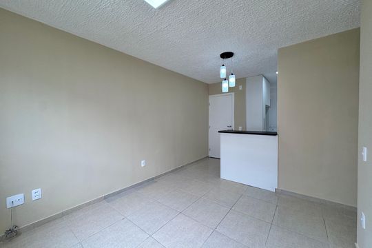 Sala de apartamento à venda com 2 quartos, 43m² em Vargem Pequena, Rio de Janeiro